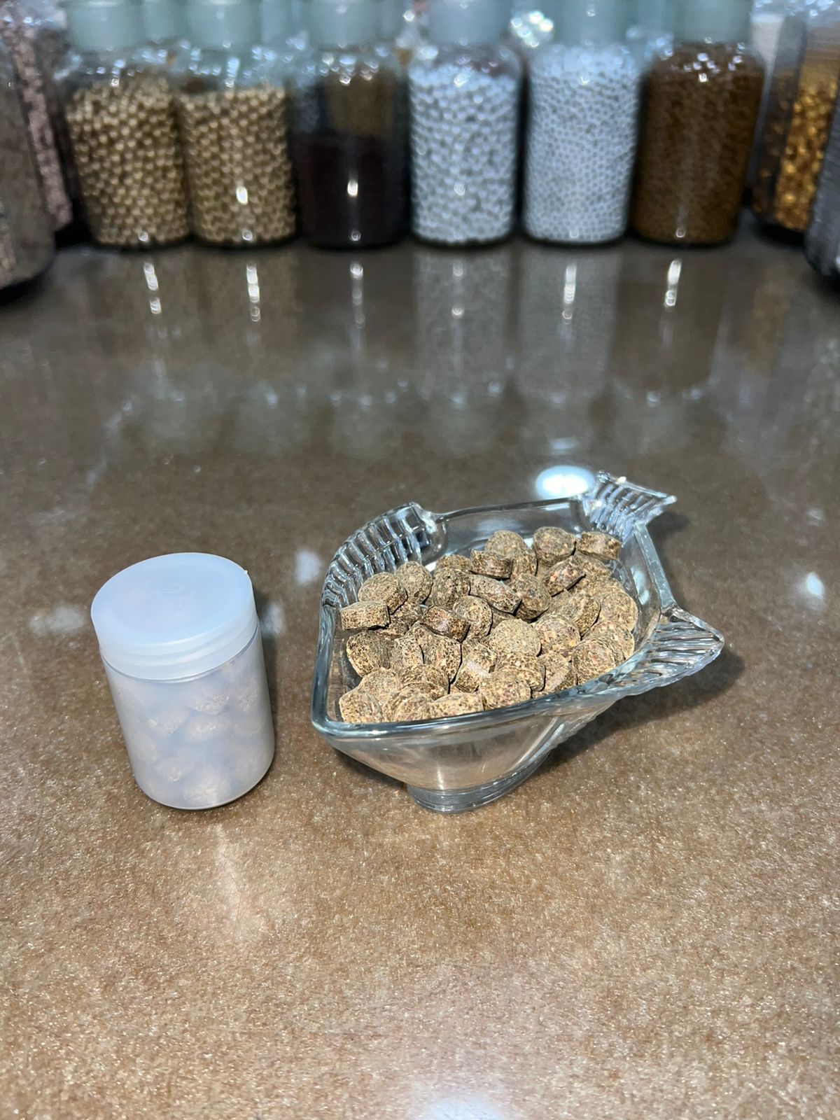 HUB-E-ARQ-UN-NISA (TABLETS FOR AND URIC ACID)