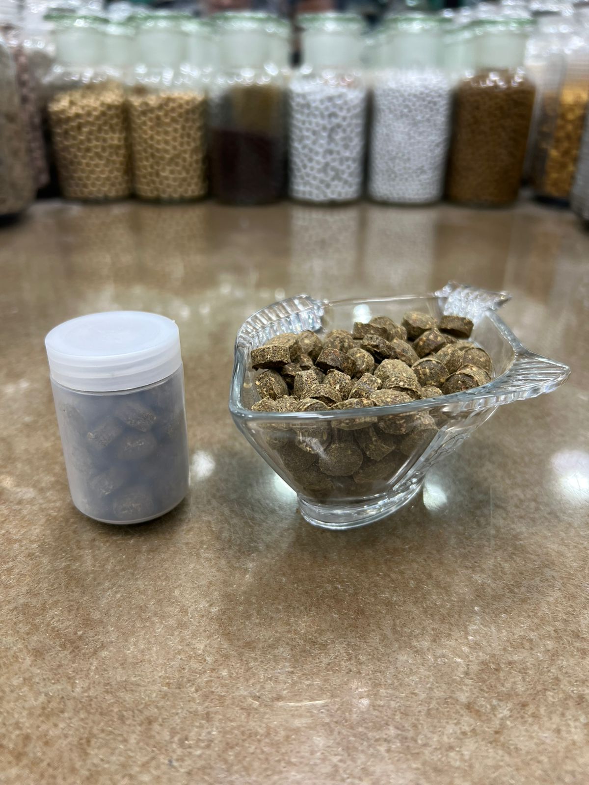 HUB-E-ARQ-UN-NISA (TABLETS FOR AND URIC ACID)